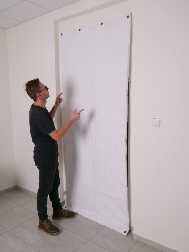 DNC W design with door and person