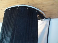ceiling track booth7