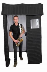 vocalbooth AVB4 sax photo main vocalbooth AVB4 sax photo main