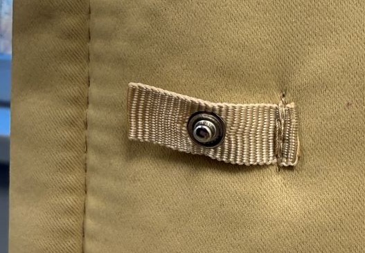 Anpassung: Verbindungsbänder mit Druckknöpfen für 2 Vorhänge