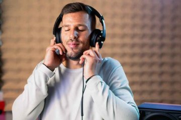 Překonání problémů s voiceoverem pomocí zvukotěsných kabin