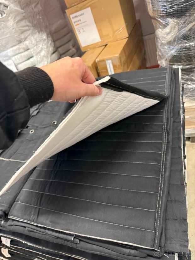 Izolační materiál z výroby (odřezky) – celá paleta (180x100×120cm)