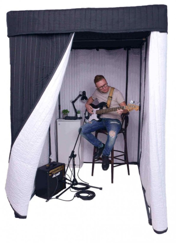 booth person electric guitar chair 555