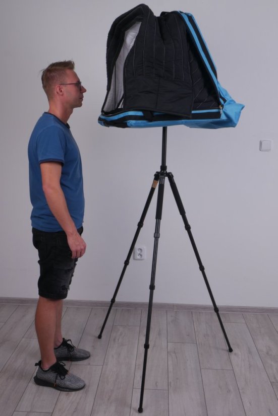 VOMO - petite cabine acoustique portable - pour voix off, ADR, chant, discours, etc.