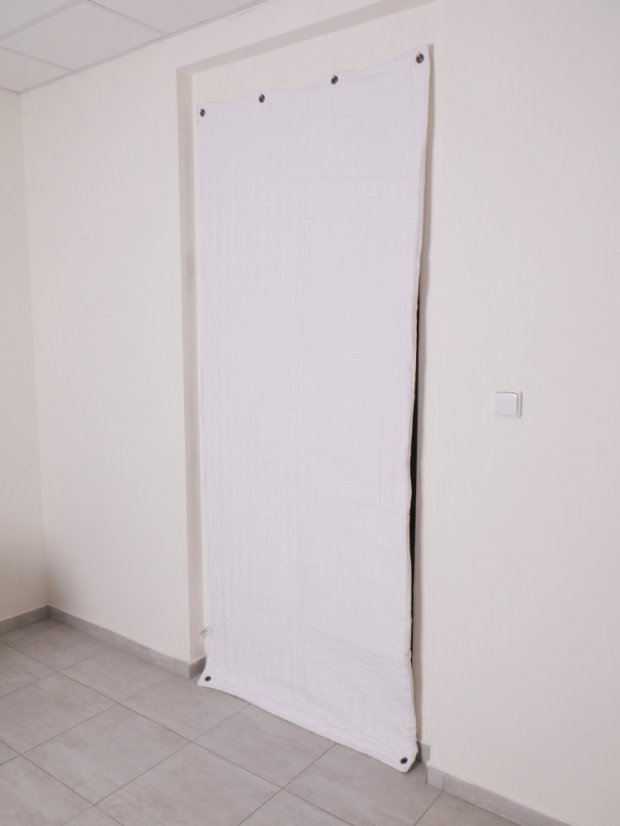 DNC W design white blanket